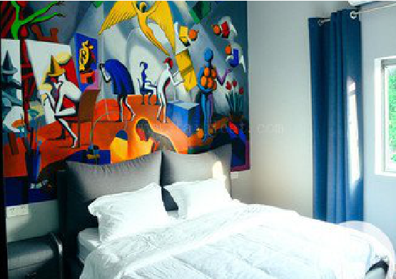 汝城对于酒店的墙体彩绘而言更注重哪些方面？